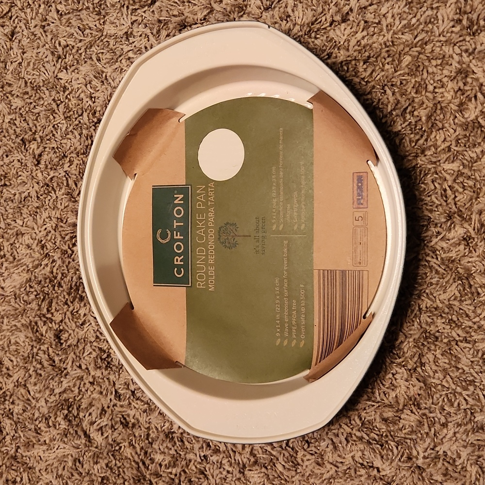 Crofton Round Cake Pan 9x14